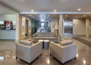 Best Western Plus Woodstock Inn & Suites hotel thumbnail 3