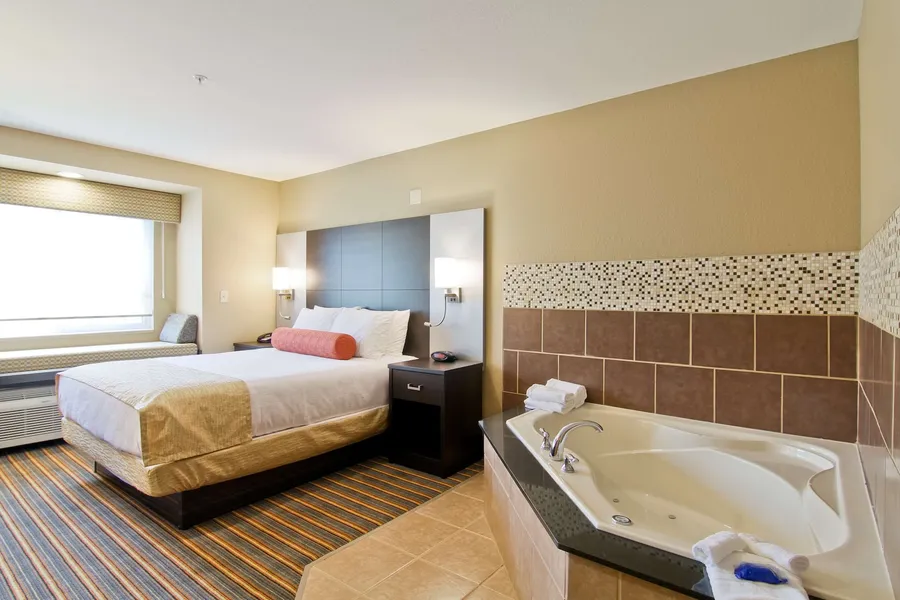 Best Western Plus Woodstock Inn & Suites hotel detail image 6