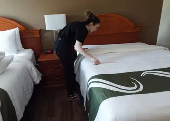 Quality Inn hotel thumbnail 5