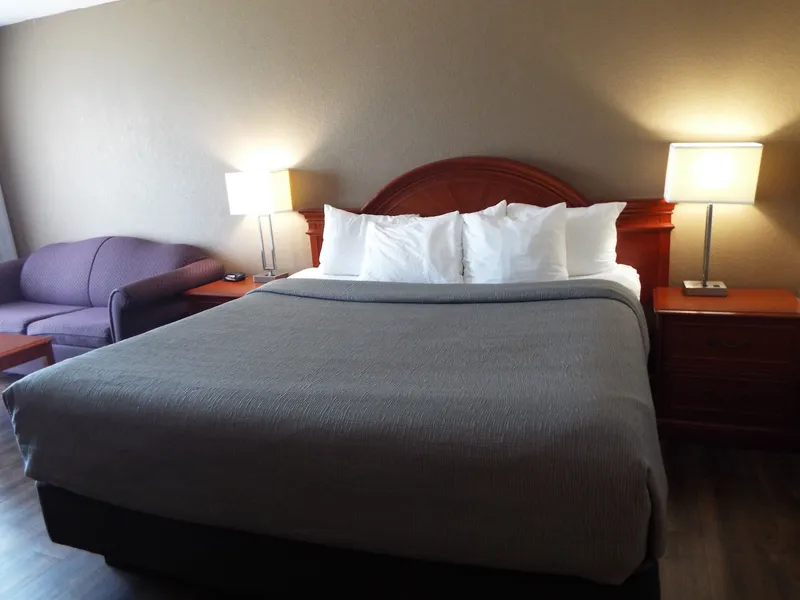 Quality Inn hotel detail image 6