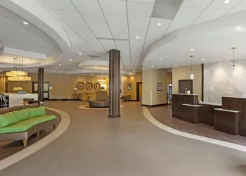 Best Western Plus Leamington Hotel & Conference Centre hotel thumbnail 2