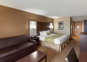 Best Western Plus Leamington Hotel & Conference Centre hotel thumbnail 8