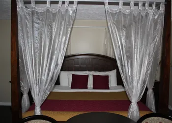 Nights Inn Owen Sound hotel thumbnail 5