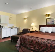 Travelodge by Wyndham Simcoe hotel detail image 4