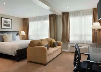 Travelodge by Wyndham Simcoe hotel thumbnail 8