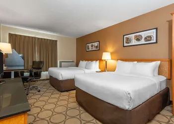 Comfort Inn Simcoe hotel thumbnail 5