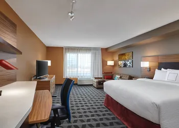 TownePlace Suites by Marriott Fort McMurray hotel thumbnail 4