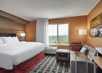 TownePlace Suites by Marriott Fort McMurray hotel thumbnail 7