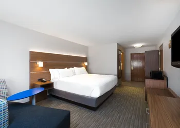 Holiday Inn Express Howe by IHG hotel thumbnail 7