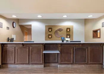 Comfort Inn Fremont hotel thumbnail 2