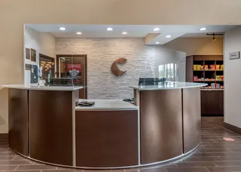 Comfort Suites Auburn near I-69 hotel thumbnail 3