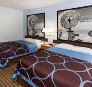 Super 8 by Wyndham Huntington hotel detail image 7