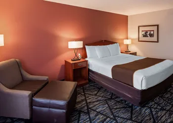SureStay Plus Hotel by Best Western Auburn hotel thumbnail 5