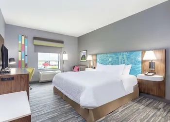 Hampton Inn Auburn hotel thumbnail 7