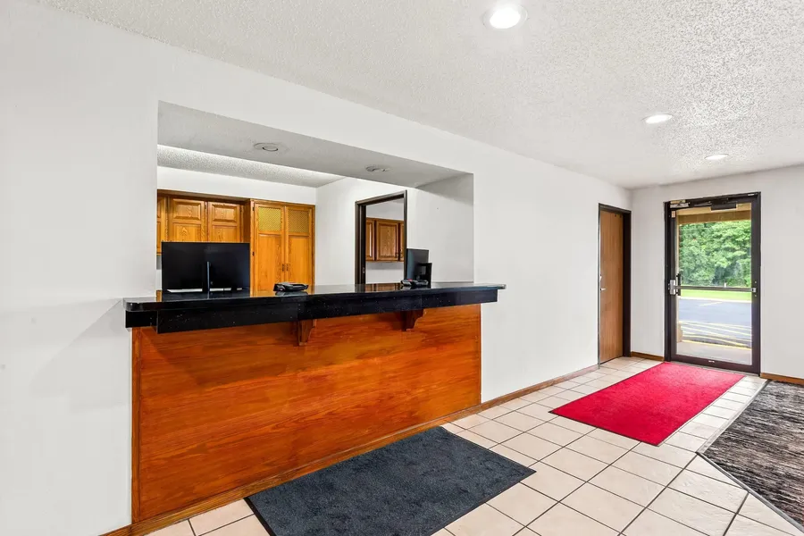 Quality Inn & Suites Howe - Sturgis hotel detail image 6