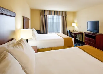 Holiday Inn Express Jourdanton - Pleasanton by IHG hotel thumbnail 4