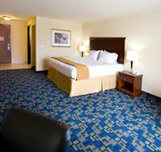 Holiday Inn Express Jourdanton - Pleasanton by IHG hotel detail image 5