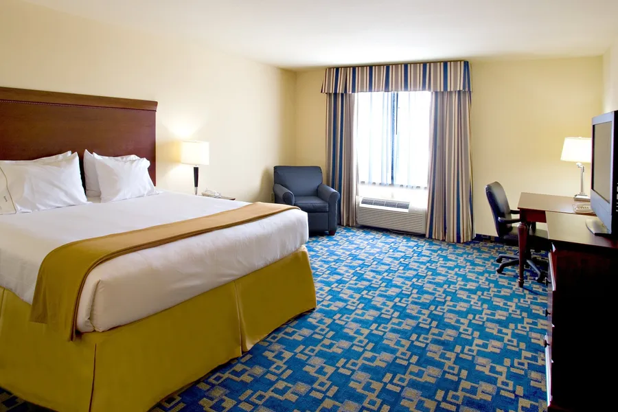 Holiday Inn Express Jourdanton - Pleasanton by IHG hotel detail image 6