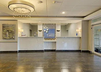 Holiday Inn Express & Suites Gonzales by IHG hotel thumbnail 3