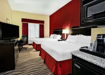 Holiday Inn Express & Suites Cotulla by IHG hotel thumbnail 3