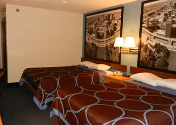 Super 8 by Wyndham Potosi hotel thumbnail 5