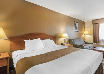 The Riverstone Hotel Charleston-Sikeston hotel thumbnail 5