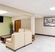 Super 8 by Wyndham Charleston/Sikeston East MO hotel detail image 3
