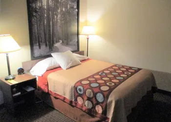 Super 8 by Wyndham Bemidji MN hotel thumbnail 5