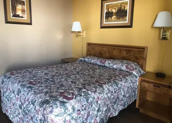 Knights Inn Baker City hotel thumbnail 6