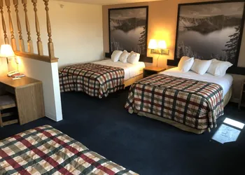 Super 8 by Wyndham Pendleton hotel thumbnail 5