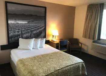 Super 8 by Wyndham Pendleton hotel thumbnail 7