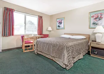 Travelodge by Wyndham La Grande hotel thumbnail 4