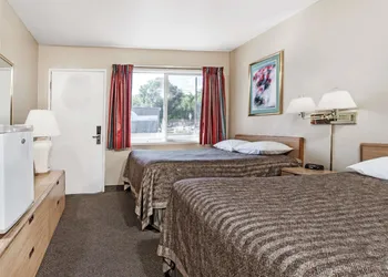 Travelodge by Wyndham La Grande hotel thumbnail 5