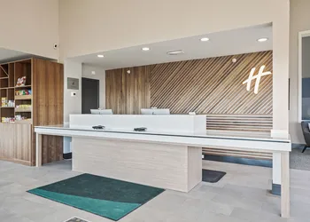 Holiday Inn Ontario by IHG hotel thumbnail 3