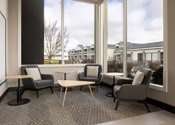 Holiday Inn Ontario by IHG hotel thumbnail 4