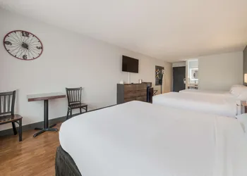 Red Lion Inn & Suites Ontario hotel thumbnail 6