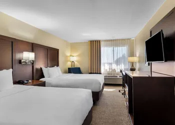 Comfort Inn & Suites Greeley hotel thumbnail 8