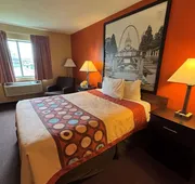 Super 8 by Wyndham Du Quoin hotel detail image 5