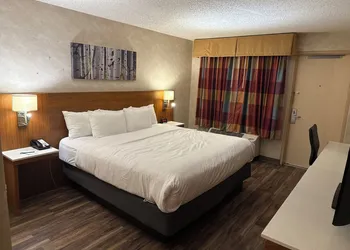 Quality Inn and Conference Center Greeley Downtown hotel thumbnail 5