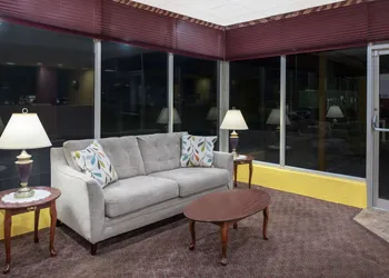 Days Inn by Wyndham Salem, Illinois hotel thumbnail 2