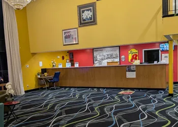 Super 8 by Wyndham Staunton hotel thumbnail 4