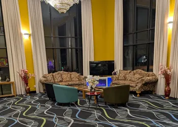 Super 8 by Wyndham Staunton hotel thumbnail 5