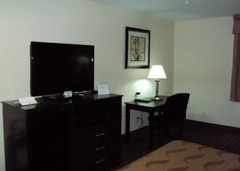 Quality Inn Carbondale University area hotel thumbnail 8