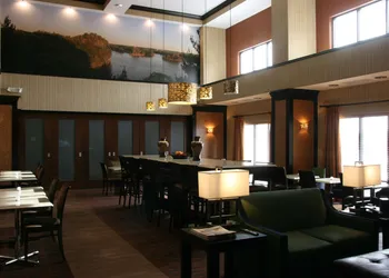Hampton Inn & Suites Peru hotel thumbnail 2