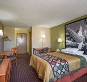 Super 8 by Wyndham Mendota I-39 hotel detail image 5