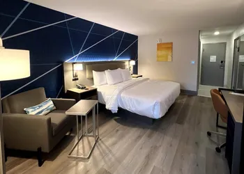 Comfort Inn hotel thumbnail 8