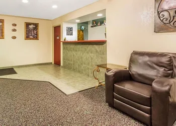Greeley Valley Lodge hotel thumbnail 2