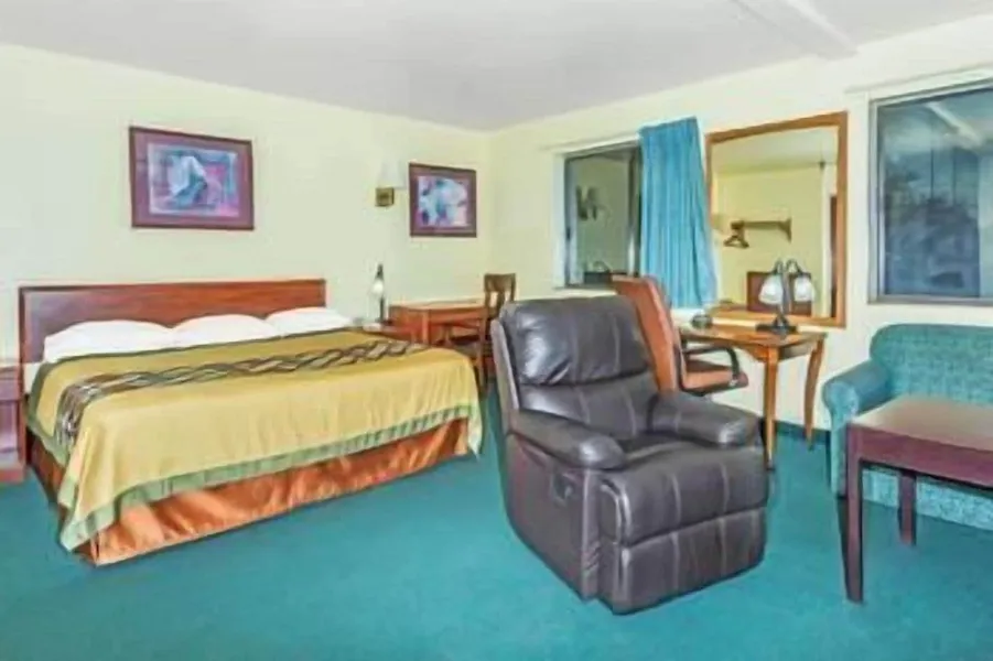 Greeley Valley Lodge hotel detail image 6