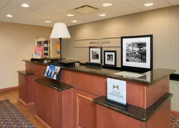 Hampton Inn Macomb hotel thumbnail 7