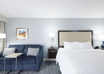 Hampton Inn Mount Airy hotel thumbnail 7